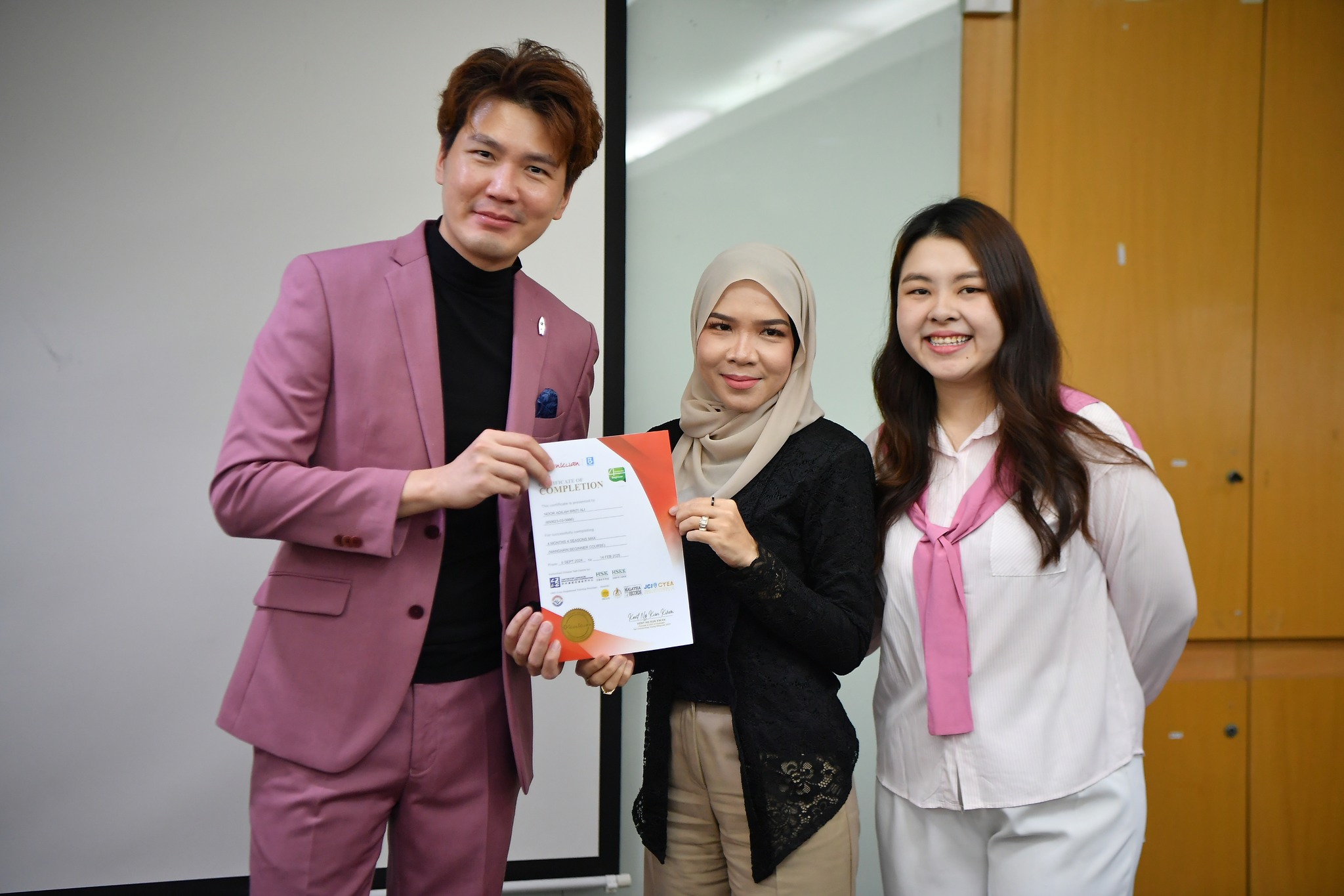  Kursus Bahasa Mandarin 