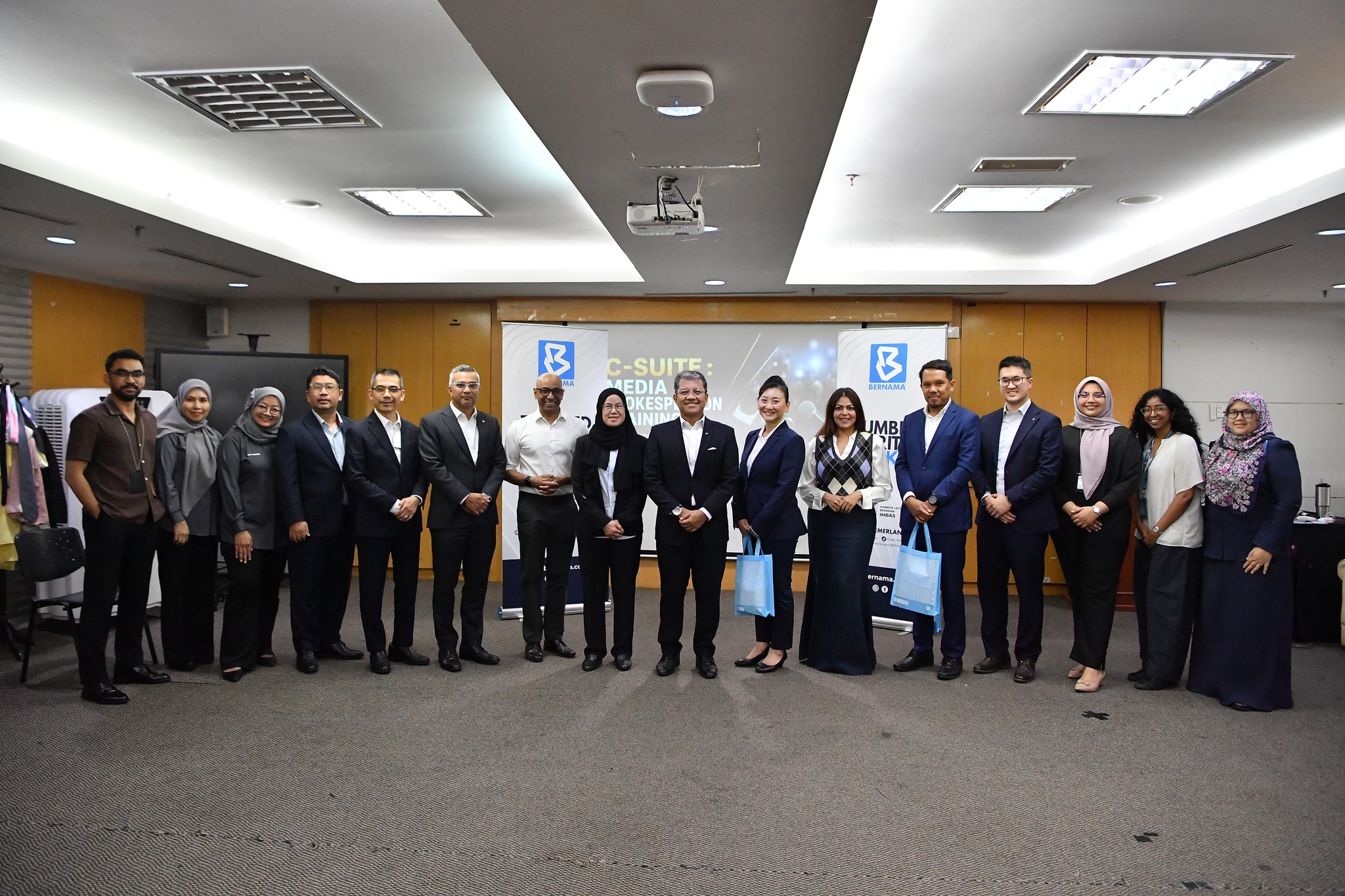 Satu program latihan bertajuk C-Suite - Media Spokesperson Training telah berlangsung dengan jayanya pada 20 Mei 2026 di Pusat Kecemerlangan, Wisma BERNAMA
