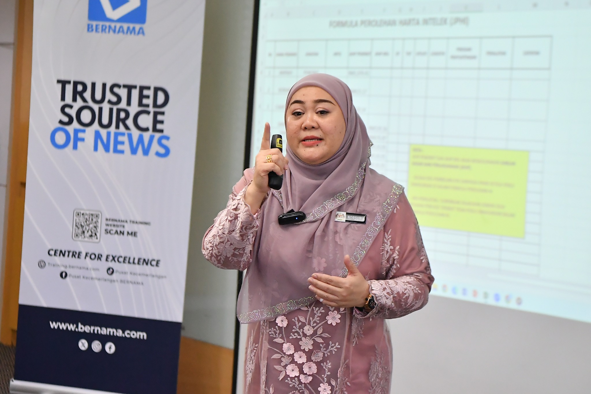 Taklimat Aset Tak Ketara